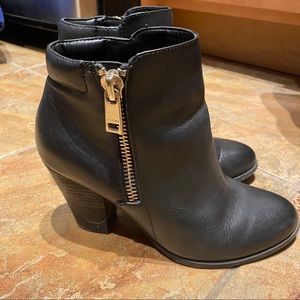 Aldo Ankle Boots with heals